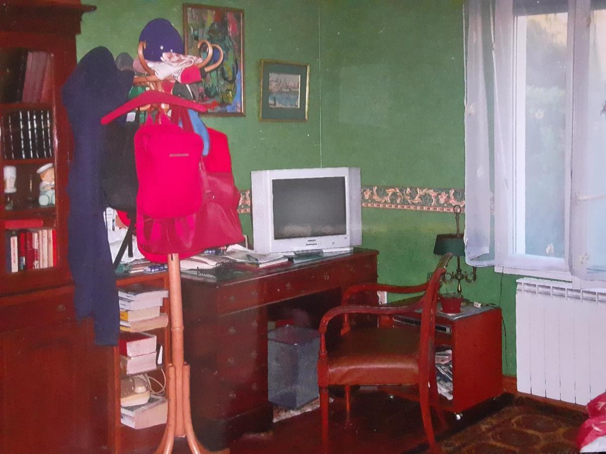Hotel Peti Kaz Saint-Seurin-sur-l'Isle Esterno foto